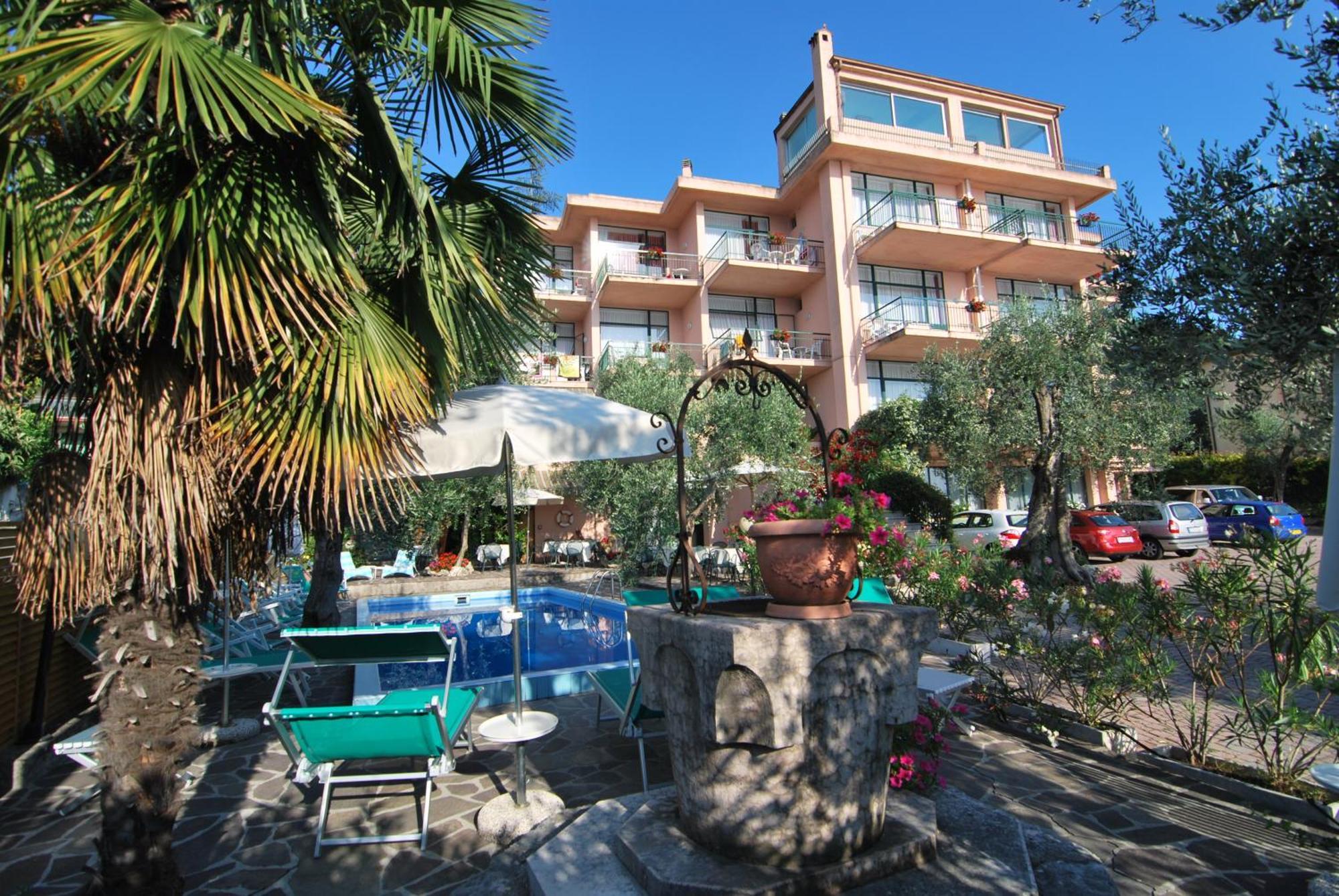 Residence Wieland Torri Del Benaco Exterior foto